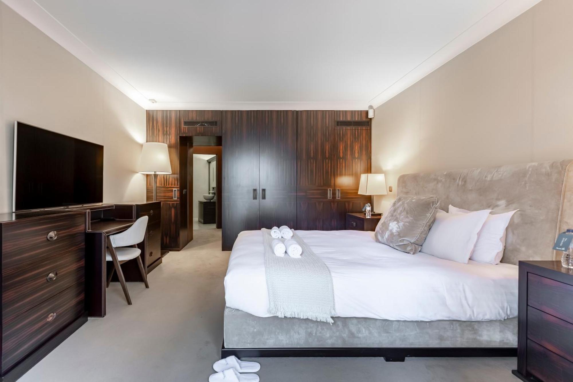 Sweett - Trocadero Apartment *